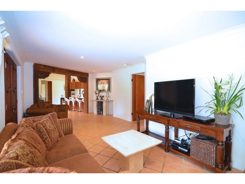 16 Bryce Lane, Maleny QLD 4552