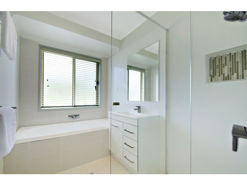 1 Hillfoot Lane, Montville QLD 4560