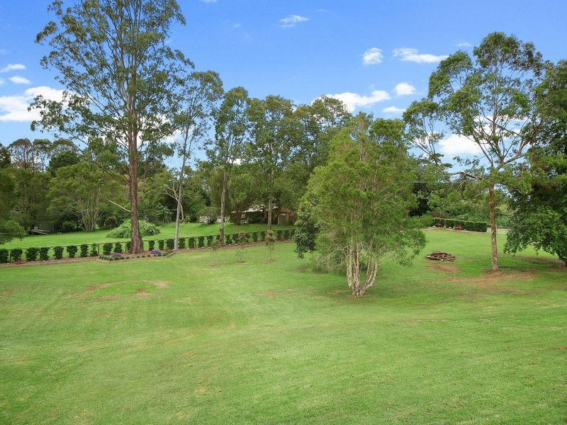 1 Hillfoot Lane, Montville QLD 4560