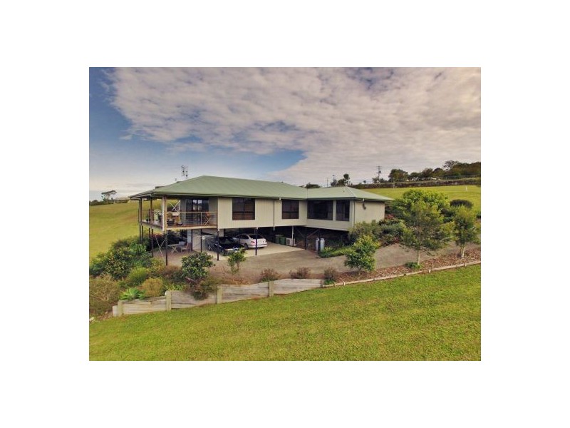 16 Cloudwalk Drive, Maleny QLD 4552