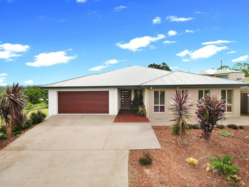 12 Greenhills Esplanade, Maleny QLD 4552