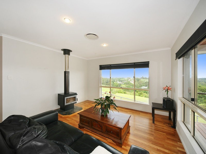 12 Greenhills Esplanade, Maleny QLD 4552