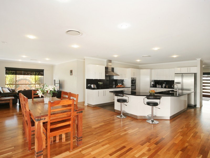 12 Greenhills Esplanade, Maleny QLD 4552