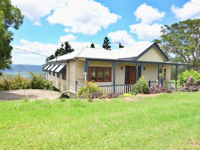 203 Schultz Road, Maleny QLD 4552