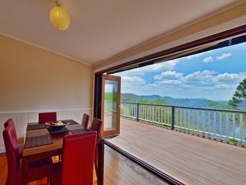 203 Schultz Road, Maleny QLD 4552