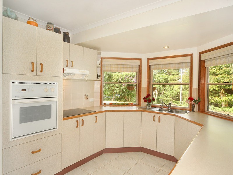 3 Currawong Drive, Maleny QLD 4552