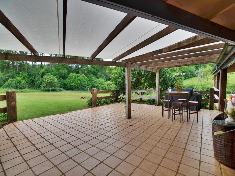 16 Bryce Lane, Maleny QLD 4552
