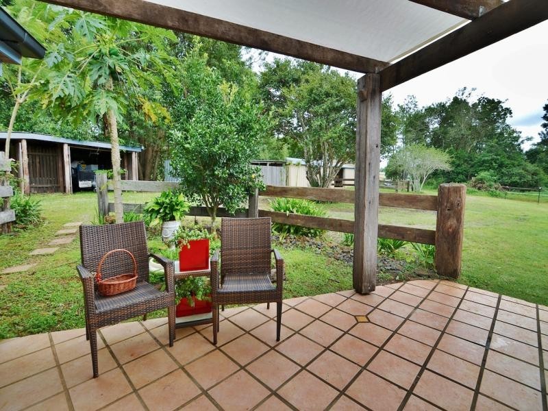 16 Bryce Lane, Maleny QLD 4552