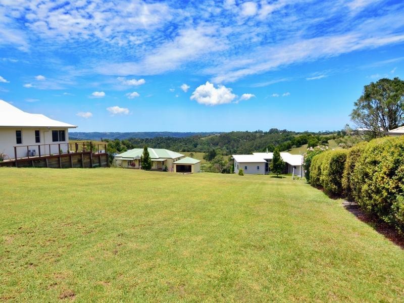 22 Lorikeet Lane, Maleny QLD 4552