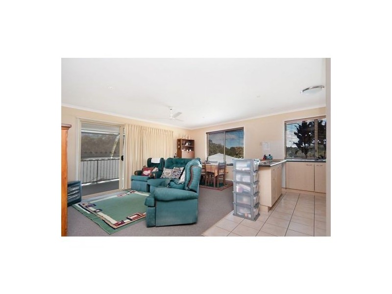 2/21 Hakea Avenue, Maleny QLD 4552