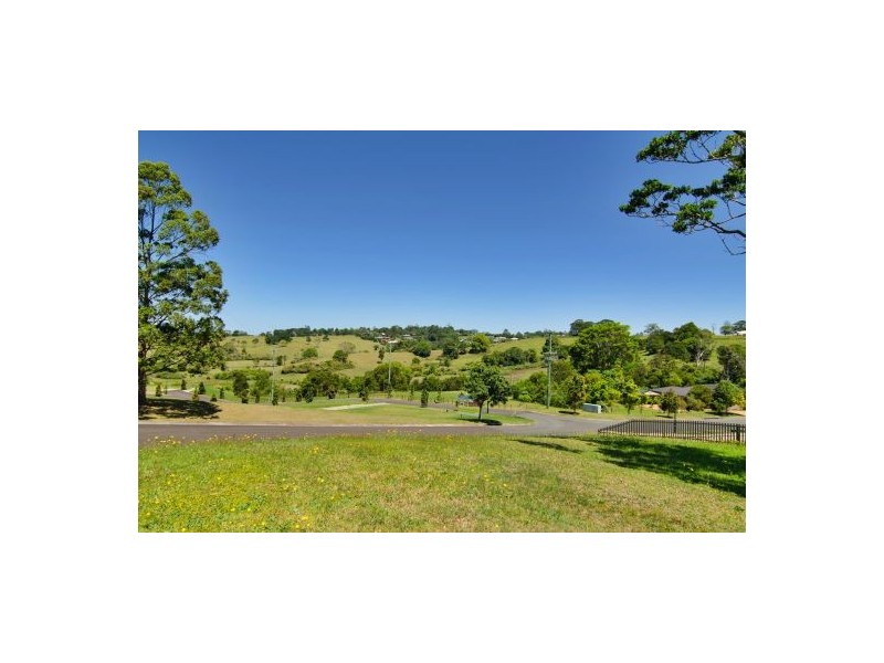 1 Oak Court, Maleny QLD 4552