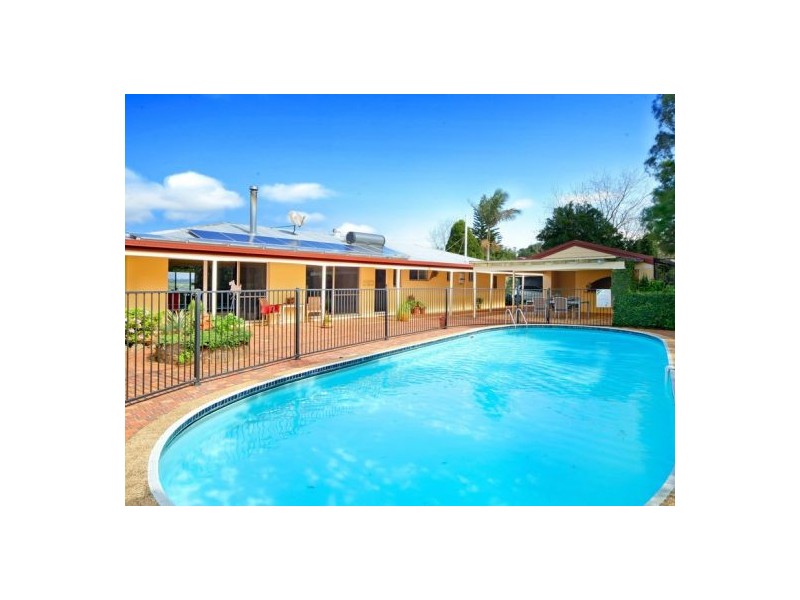 11 Witta Road, Maleny QLD 4552