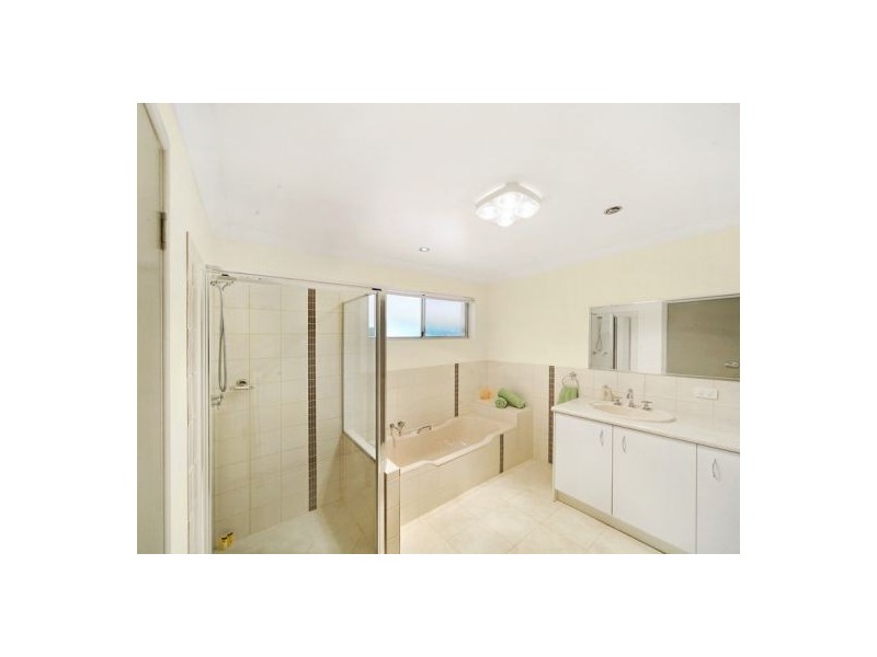 11 Witta Road, Maleny QLD 4552