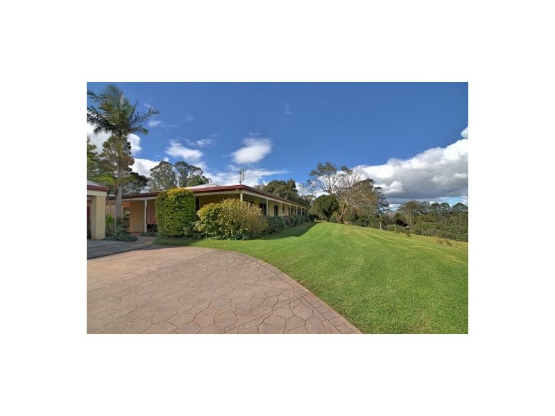 11 Witta Road, Maleny QLD 4552