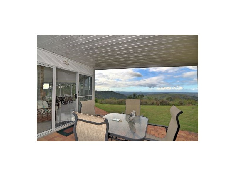5 Mary Cairncross Avenue, Maleny QLD 4552
