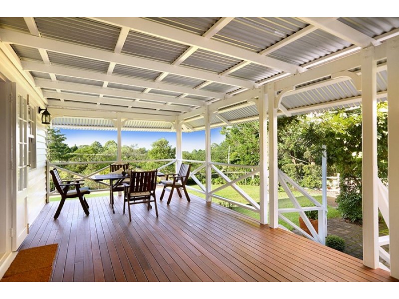 1 Vale End, Maleny QLD 4552