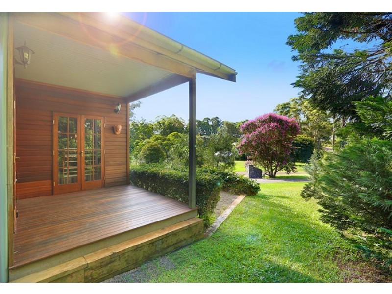1 Vale End, Maleny QLD 4552