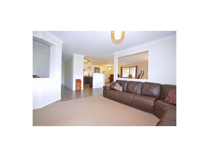 19 Macaranga Street, Maleny QLD 4552