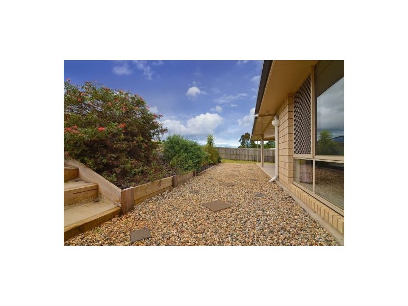 19 Macaranga Street, Maleny QLD 4552