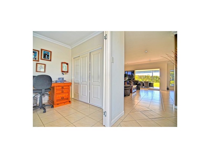 13 Lansdowne Rise, Maleny QLD 4552