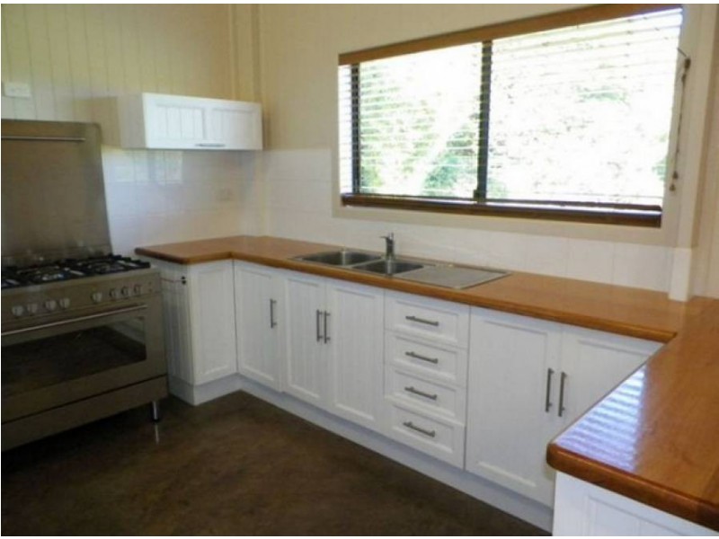 24 Berganns Road, Maleny QLD 4552