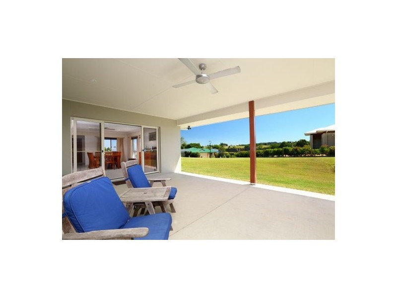 15 Water Gum Crescent, Maleny QLD 4552