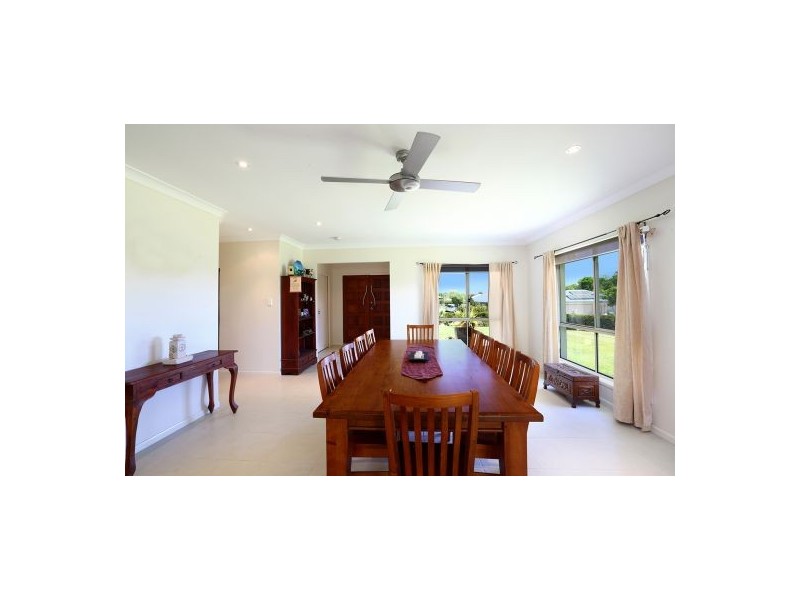 15 Water Gum Crescent, Maleny QLD 4552