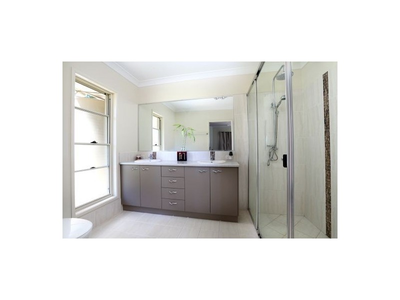 15 Water Gum Crescent, Maleny QLD 4552