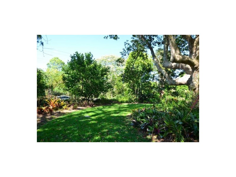 20 Centenary Drive, Maleny QLD 4552
