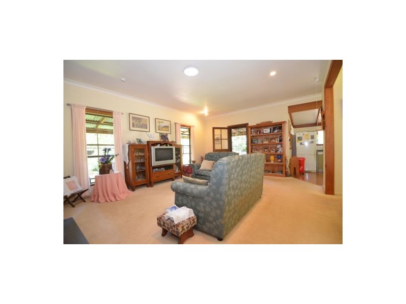 20 Centenary Drive, Maleny QLD 4552