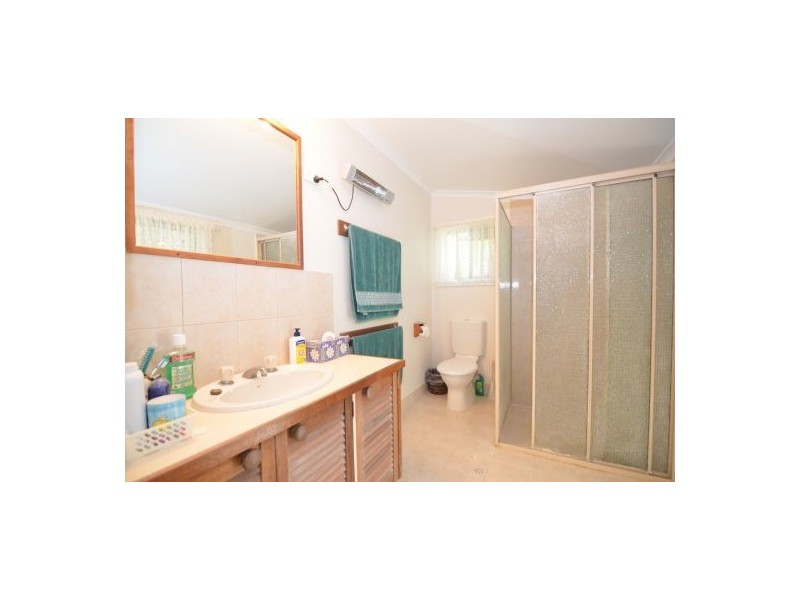 20 Centenary Drive, Maleny QLD 4552