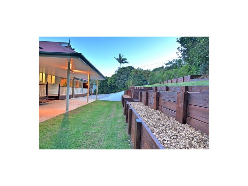 44 Palm Street, Maleny QLD 4552