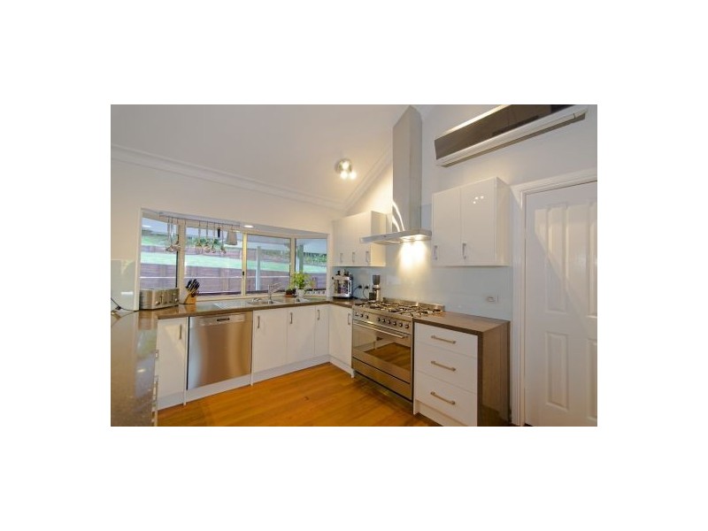 44 Palm Street, Maleny QLD 4552