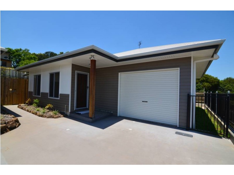 16 Teak Street, Maleny QLD 4552