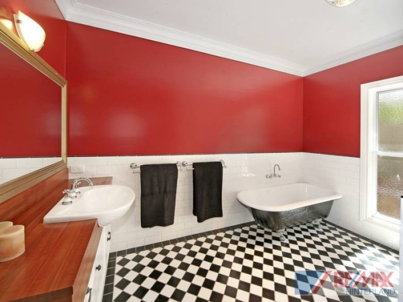 614 Mountain View Road, Maleny QLD 4552