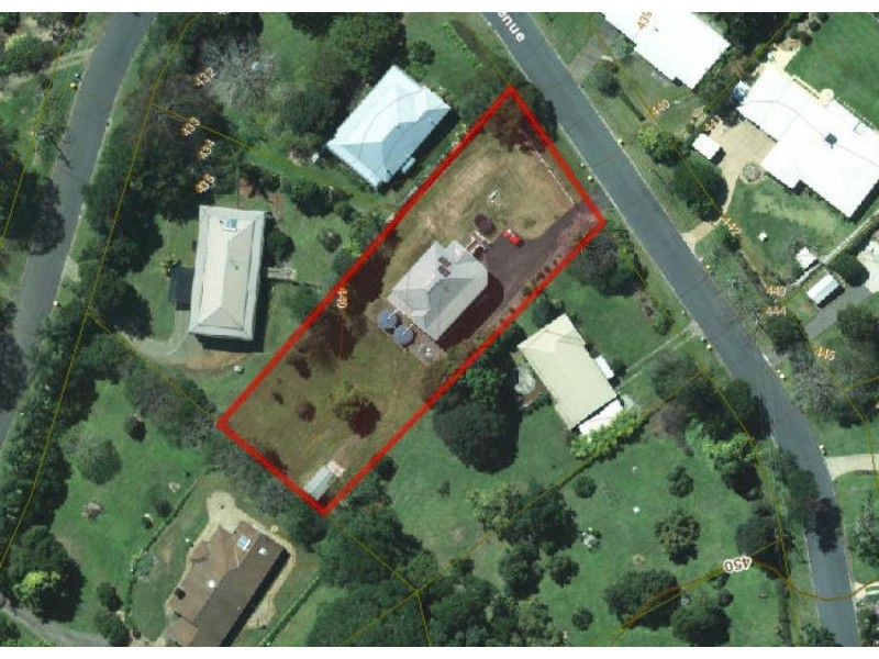 16 Mary Cairncross Avenue, Maleny QLD 4552