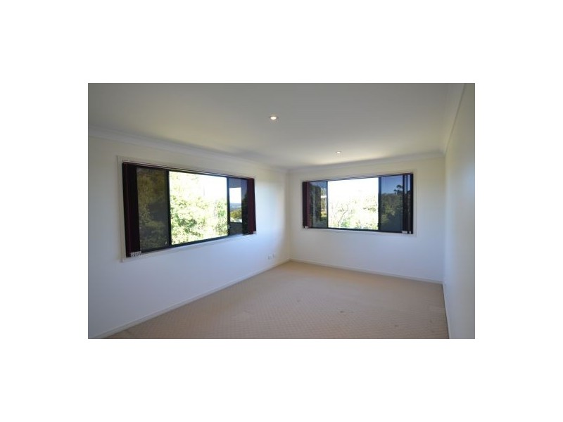 2a Curlew Court, Maleny QLD 4552