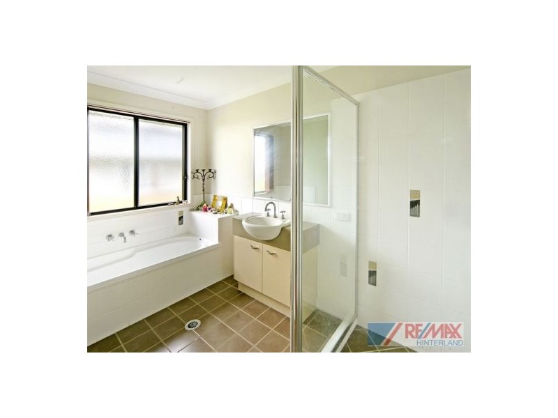 2a Curlew Court, Maleny QLD 4552