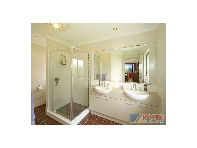 2a Curlew Court, Maleny QLD 4552