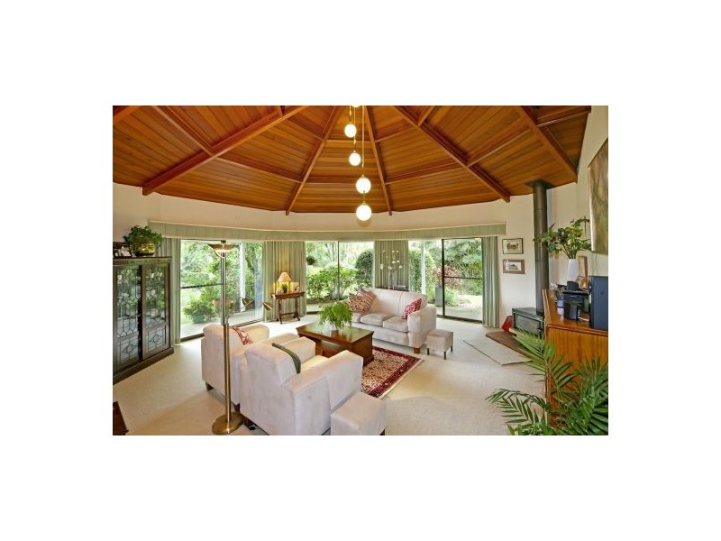 162 Ruddle Drive, Maleny QLD 4552