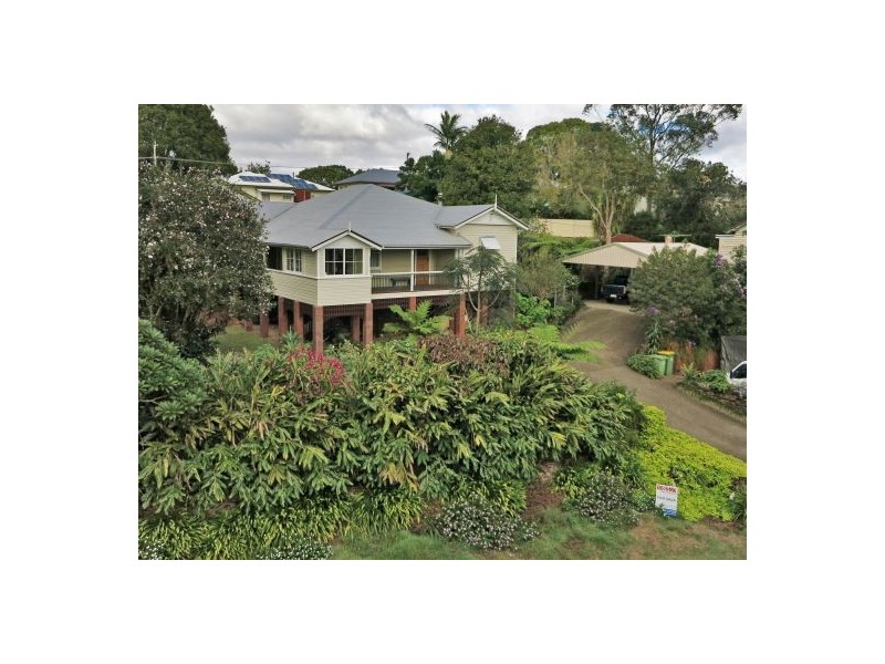 11 Beech Street, Maleny QLD 4552