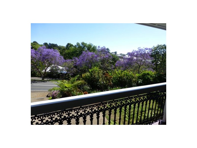 11 Beech Street, Maleny QLD 4552