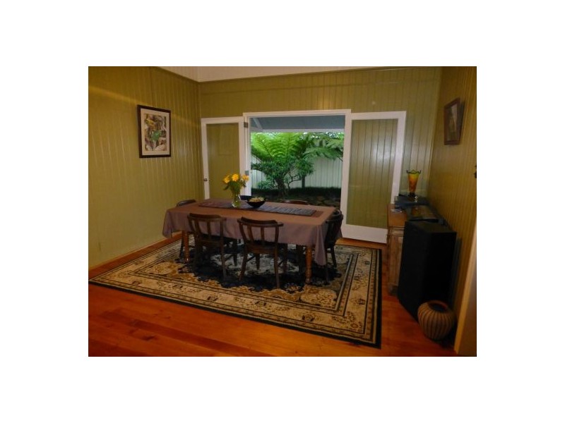 11 Beech Street, Maleny QLD 4552