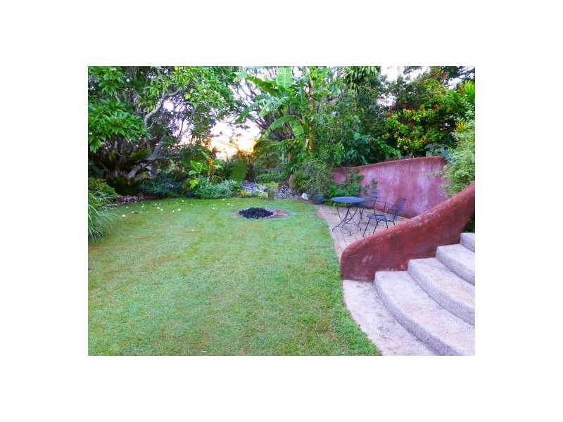 11 Beech Street, Maleny QLD 4552