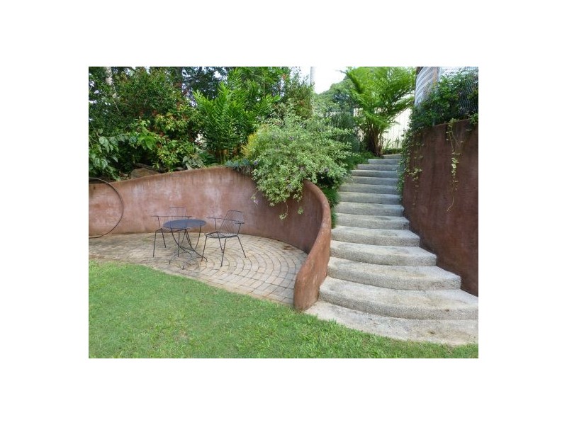 11 Beech Street, Maleny QLD 4552