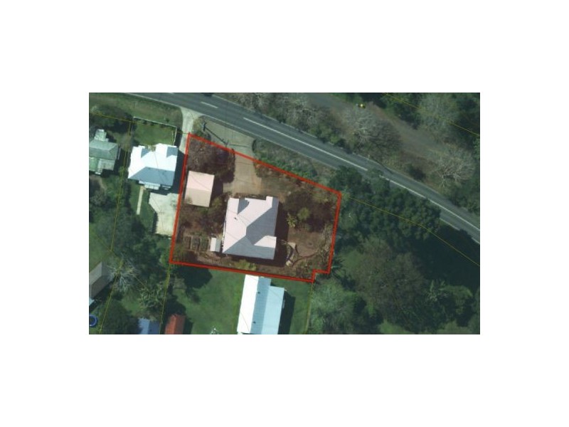 11 Beech Street, Maleny QLD 4552