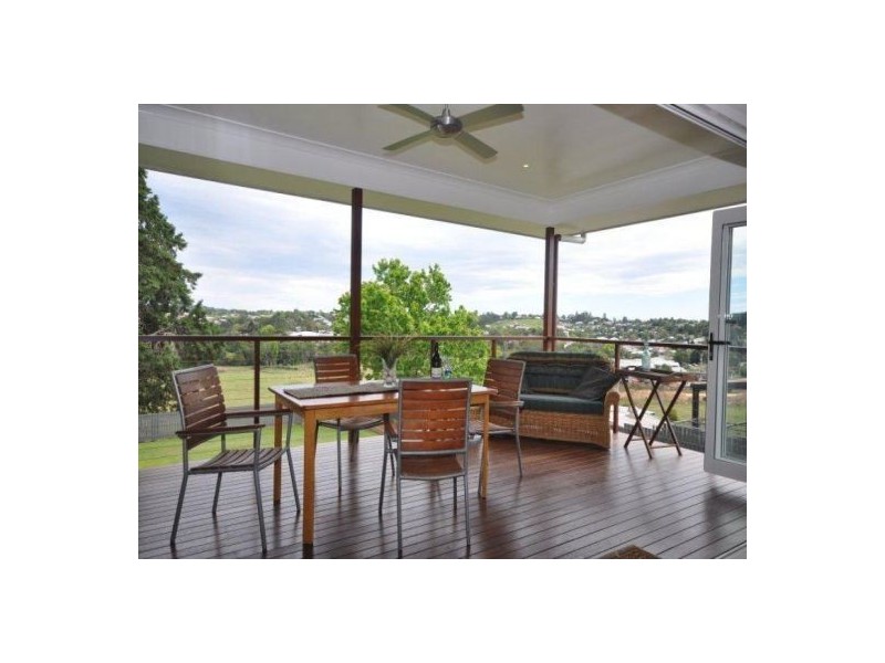 53 Bunya Street, Maleny QLD 4552