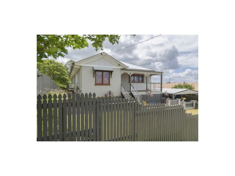 53 Bunya Street, Maleny QLD 4552