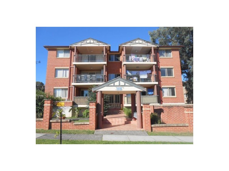 6 /13- 15 Cairds Ave, Bankstown NSW 2200