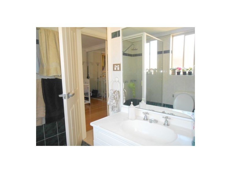 6 /13- 15 Cairds Ave, Bankstown NSW 2200